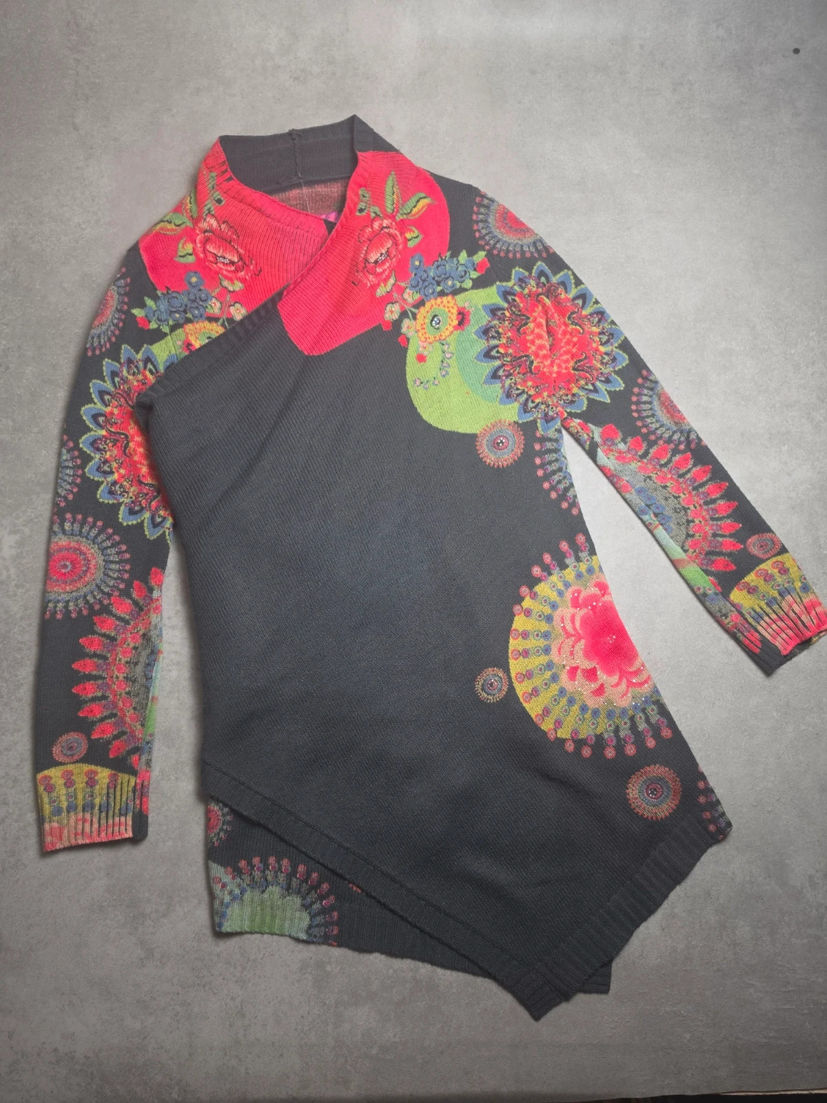 Gilet Desigual noir imprimé floral multicolore col châle strass taille L