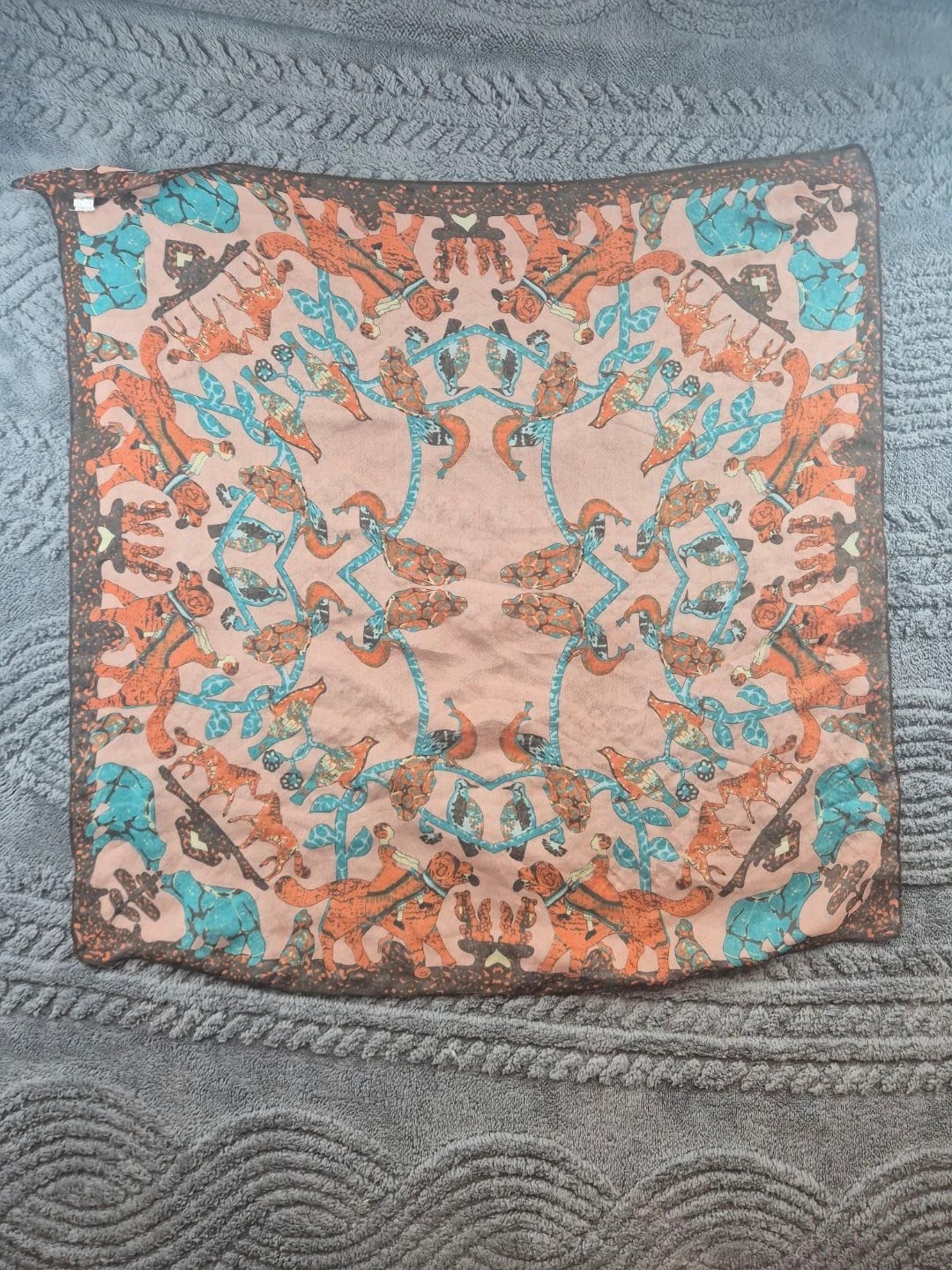 Carré en polyester