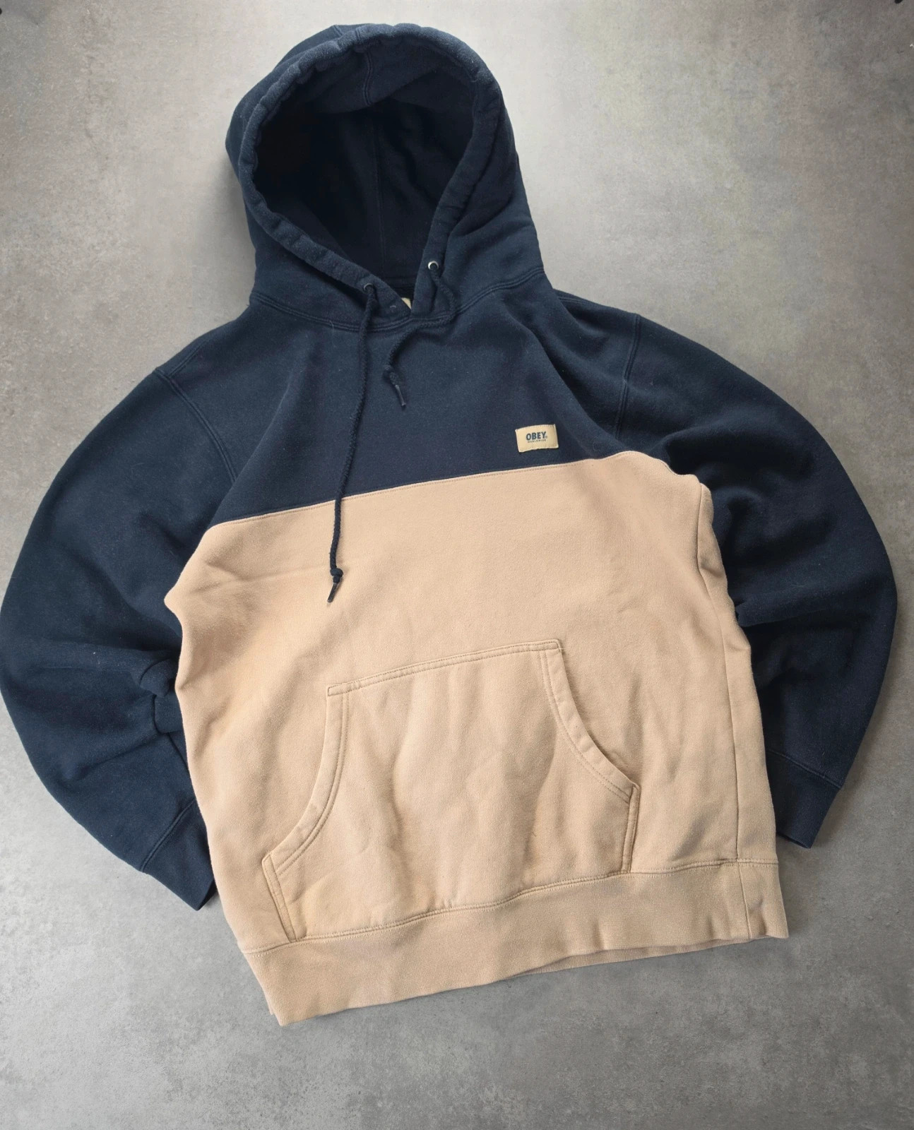Sweat à capuche Obey bicolore marine beige M OBE267
