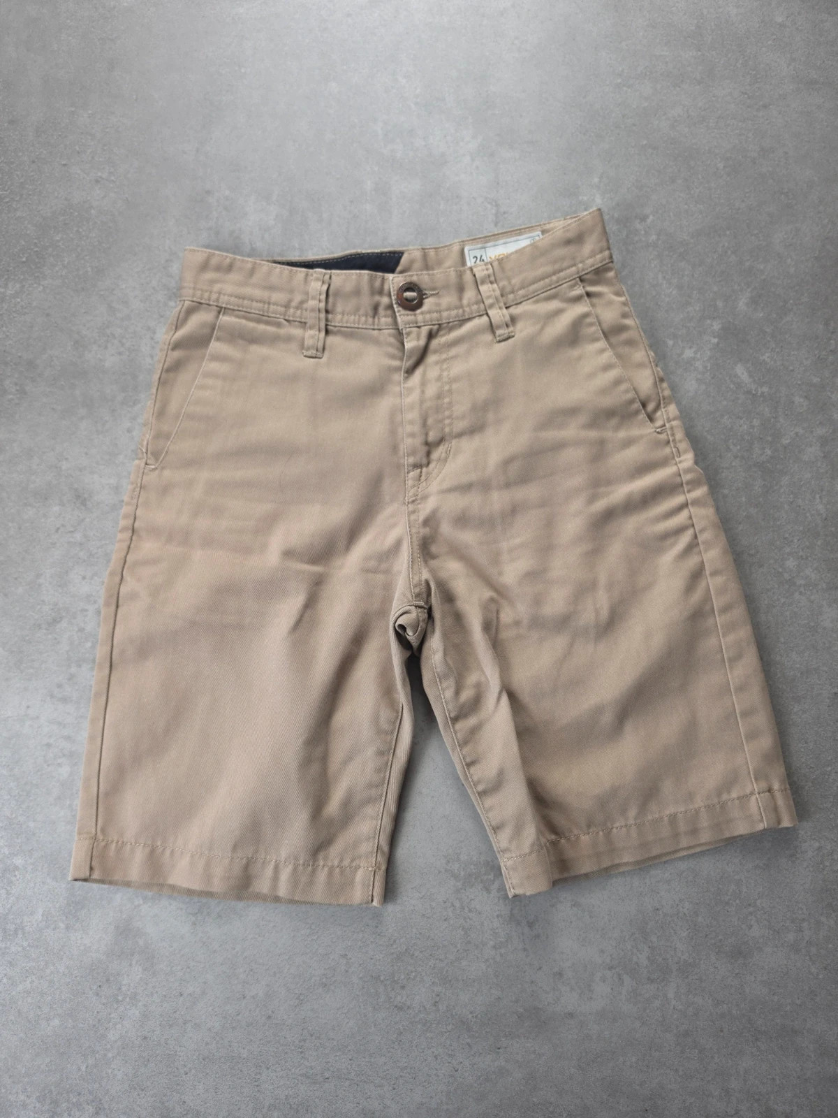 Short chino Volcom beige coupe slim taille 32 VOL231
