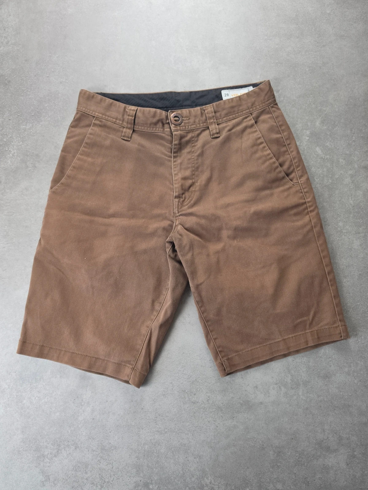 Short chino Volcom marron taille 38 VOL290