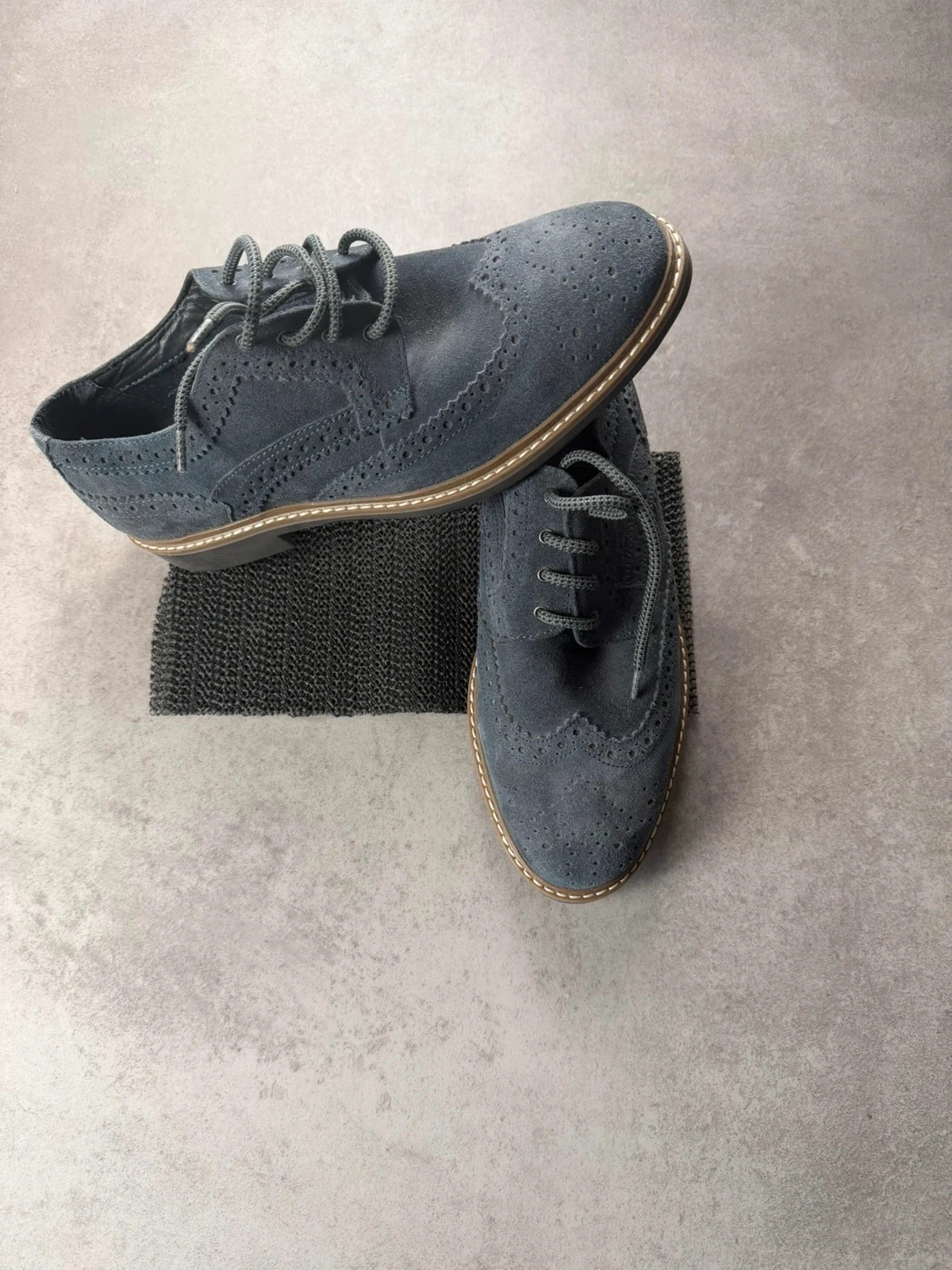 Chaussures Celio derbies daim gris bout fleuri 42